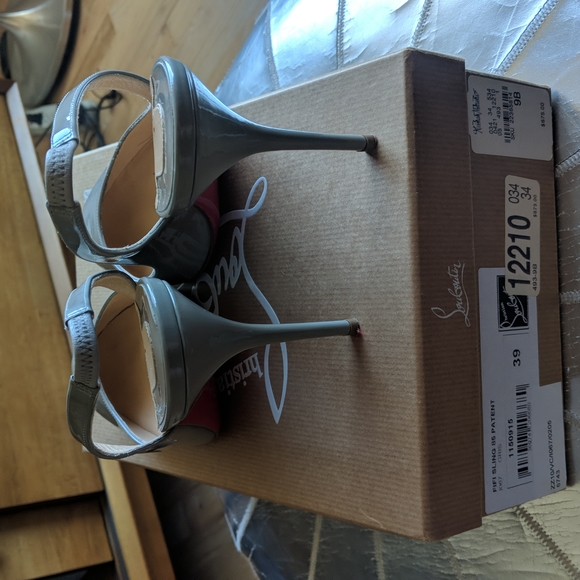 Fifi Louboutins in light gray sling back size 39 - Picture 5 of 7